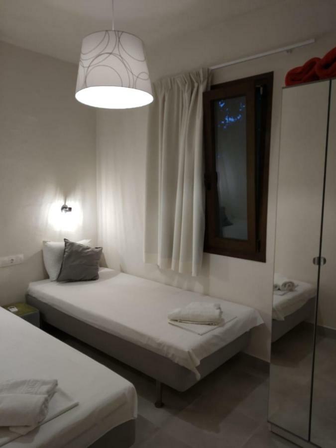 Isabel Artemis Apartment Chorefton Bagian luar foto