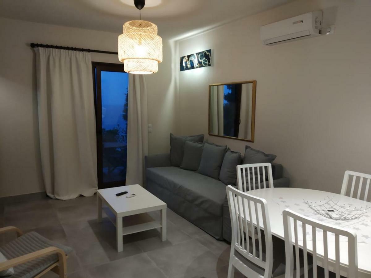 Isabel Artemis Apartment Chorefton Bagian luar foto