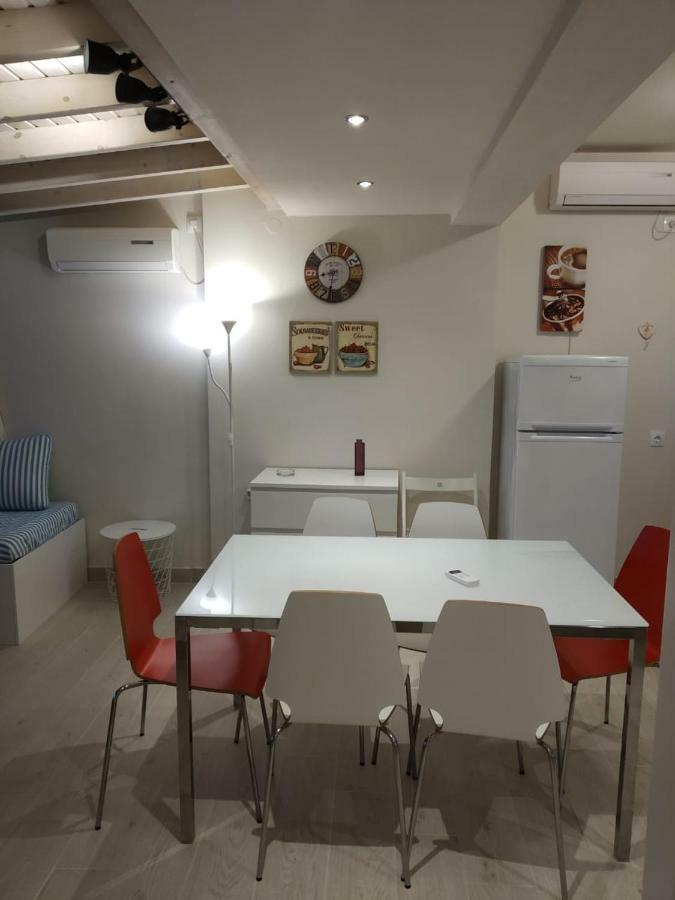 Isabel Artemis Apartment Chorefton Bagian luar foto
